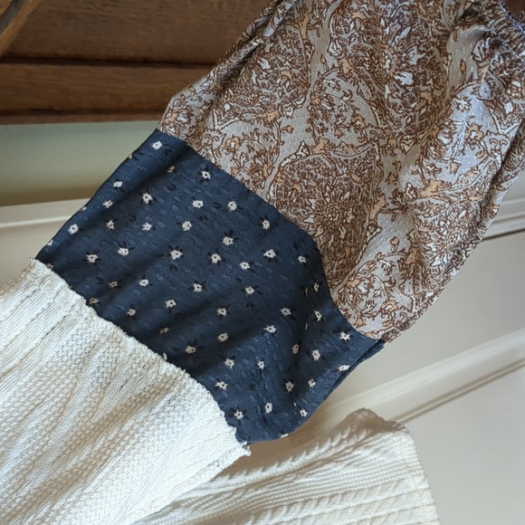 Daytrip Cable Knit Top - Picture 3 of 5